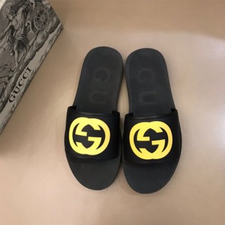 구찌 남성용 신상 슬리퍼 620327